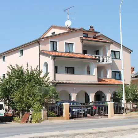 6932c Appartement Umag